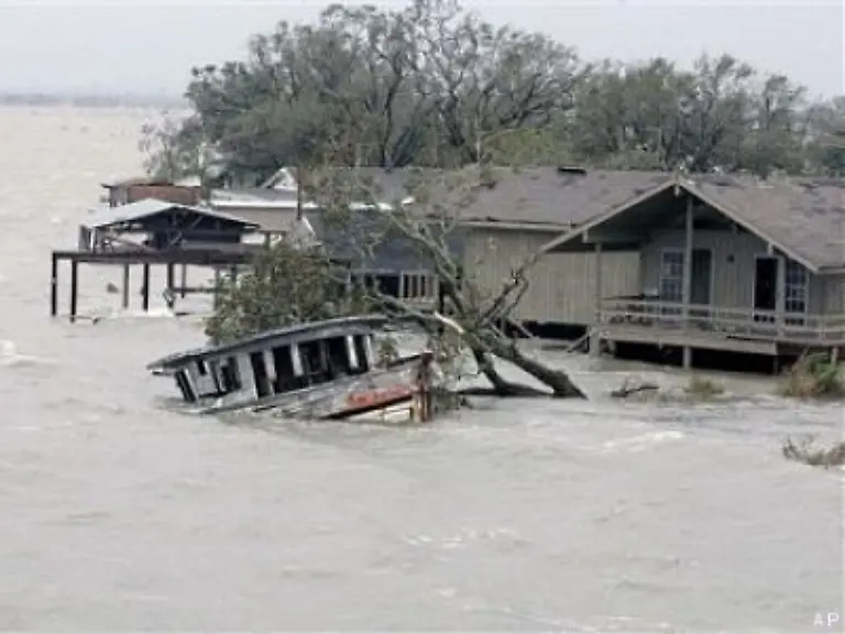 Diese-Haeuser-standen-nicht-am-Wasser-sondern-an-der-Route-27-in-Louisiana