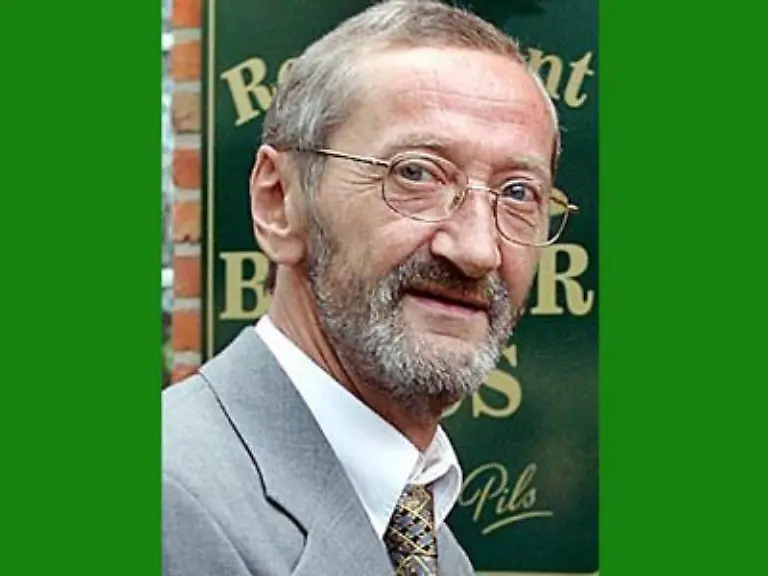 Voessler-ist-sauer-dass-er-nicht-zu-Gerhards-60-Geburtstag-eingeladen-wird-und-droht-mit-Peinlichkeiten-wie-z-B-der-Teilnahme-an-TV-Sendungen-la-Big-Brother-und-Die-Burg-Auch-Bundeskanzler-koennen-sich-ihre-Verwandten-nicht-aussuchen