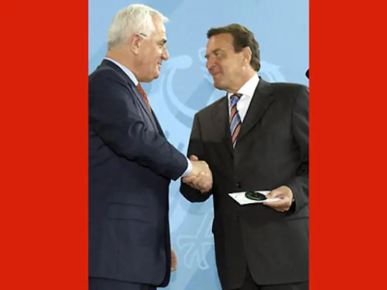 Es-geht-nicht-darum-immer-nur-zu-fragen-was-nicht-geht-Es-geht-vielmehr-darum-zu-fragen-was-jede-und-jeder-Einzelne-von-uns-dazu-beitragen-kann-dass-es-geht-Ob-das-von-Hartz-IV-Betroffenen-genauso-gesehen-wird-ist-mehr-als-fraglich