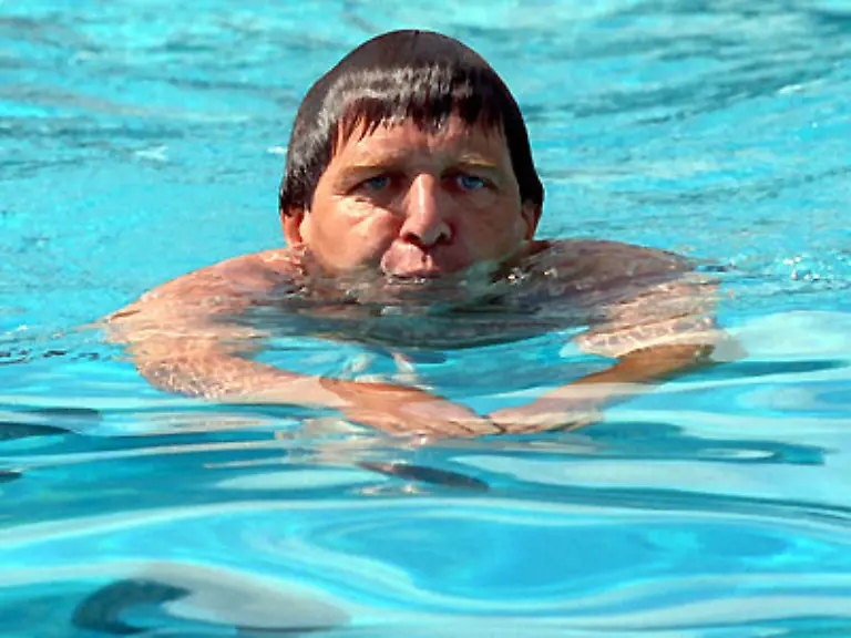 oder-Schwimmen-fuer-beides-koennte-er-bald-mehr-Zeit-haben