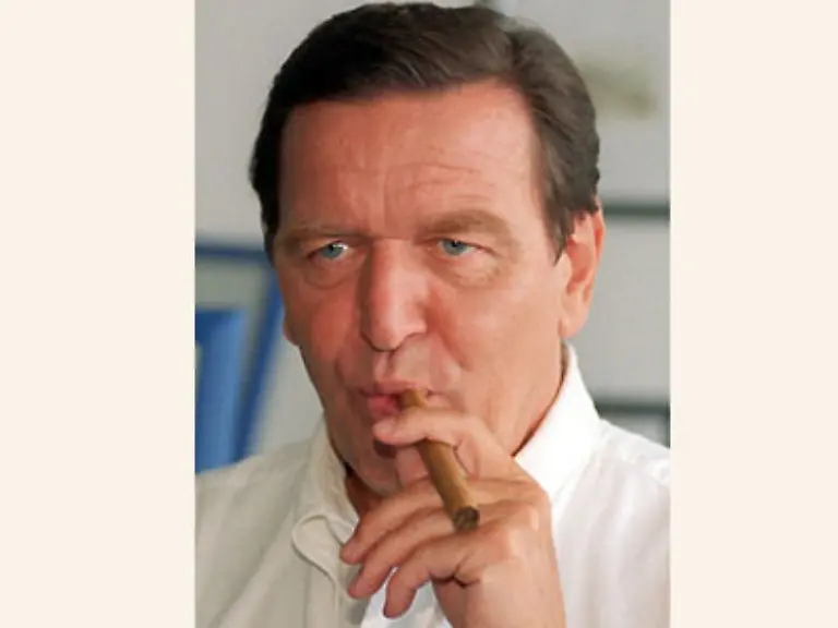 er-raucht-gerne-ein-ungesundes-Laster-aber-Schroeder-tut-s-eh-immer-weniger-und-dann-ja-auch-nur-eine-gepflegte-Cohiba