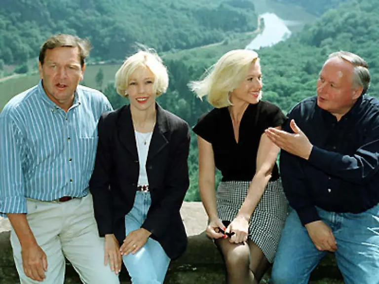 Auf-komplizierten-Besuch-legen-die-Schroeders-im-Urlaub-ueberhaupt-keinen-Wert