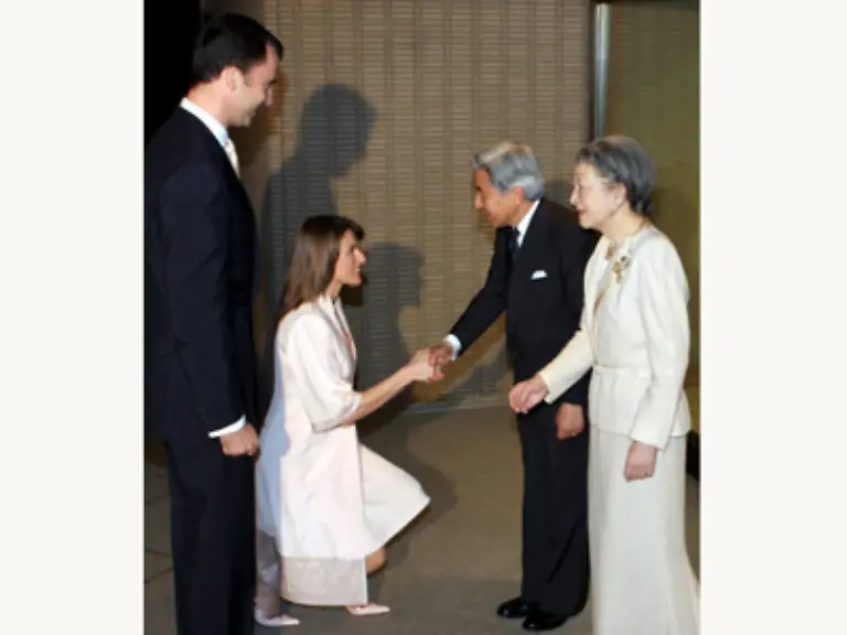 Letizia-absolvierte-ihr-Programm-jedoch-pflichtbewusst-und-mit-Grandezza