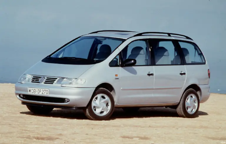 Doch-alleine-traute-sich-VW-nicht-an-das-Experiment-Van-Der-Sharan-wurde-gemeinsam-mit-Seat-Alhambra-und-Ford-Galaxy-entwickelt
