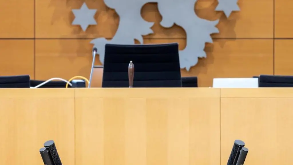 Das-Rednerpult-des-Thueringer-Landtags