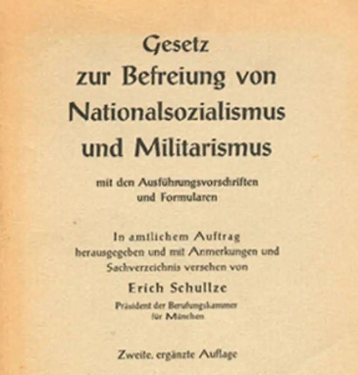 Die-Nuernberger-Prozesse-waren-Teil-der-Entnazifizierung-Deutschlands-die-ansonsten-je-nach-Zone-in-der-Verantwortung-der-jeweiligen-Besatzungsmacht-durchgefuehrt-wurde
