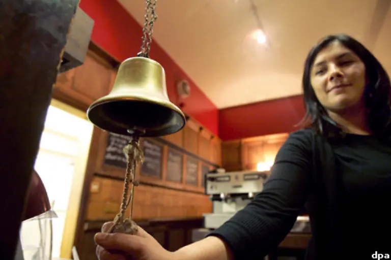 Viele-Englaender-die-die-Abschaffung-der-strikten-Gesetze-seit-langem-forderten-atmen-nun-auf-Endlich-werden-wir-wieder-wie-Erwachsene-behandelt