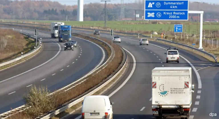 Der-Bau-der-der-laengste-Autobahnneubau-in-Deutschland-seit-1945-ist-dauerte-elf-Jahre-verschlang-1-9-Milliarden-Euro