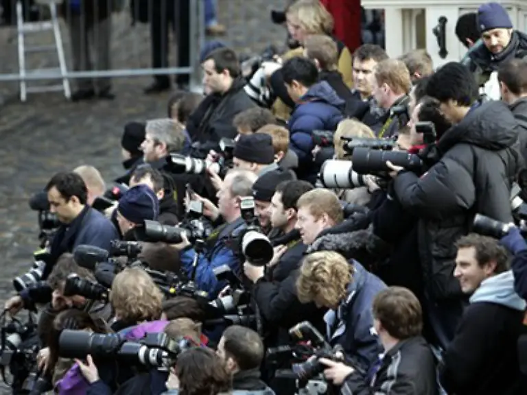 Die-grosse-Sause-folgte-dann-am-Abend-Wie-bereits-in-Windsor-vorm-Standesamt-stapelten-sich-die-Fotografen