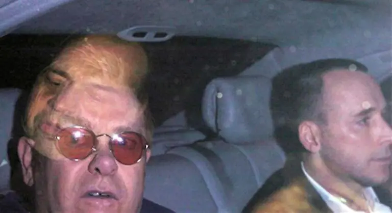 Also-wer-kam-denn-nun-ins-Festzelt-von-Mr-und-Mr