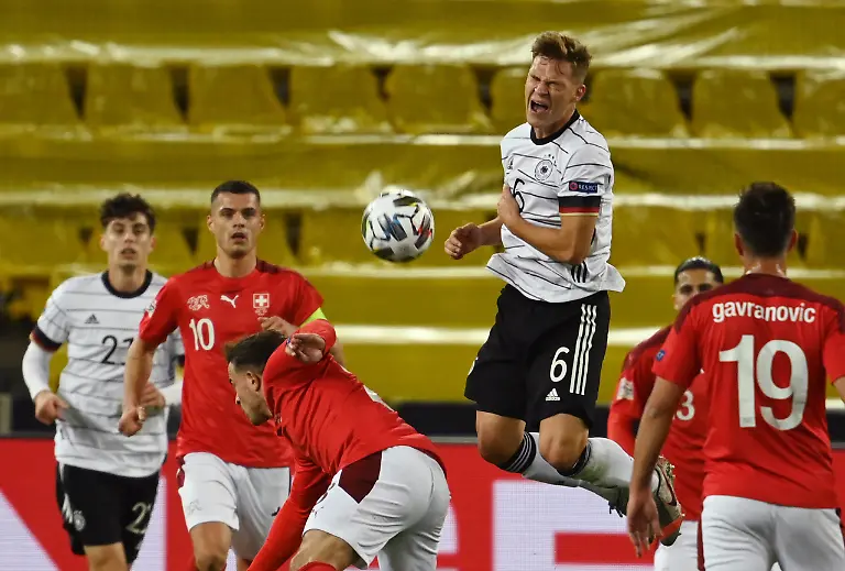 6ce9033db583bf1bec86325bcab531d8