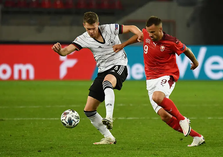 4405197ce44ea14df517f8810b052cae