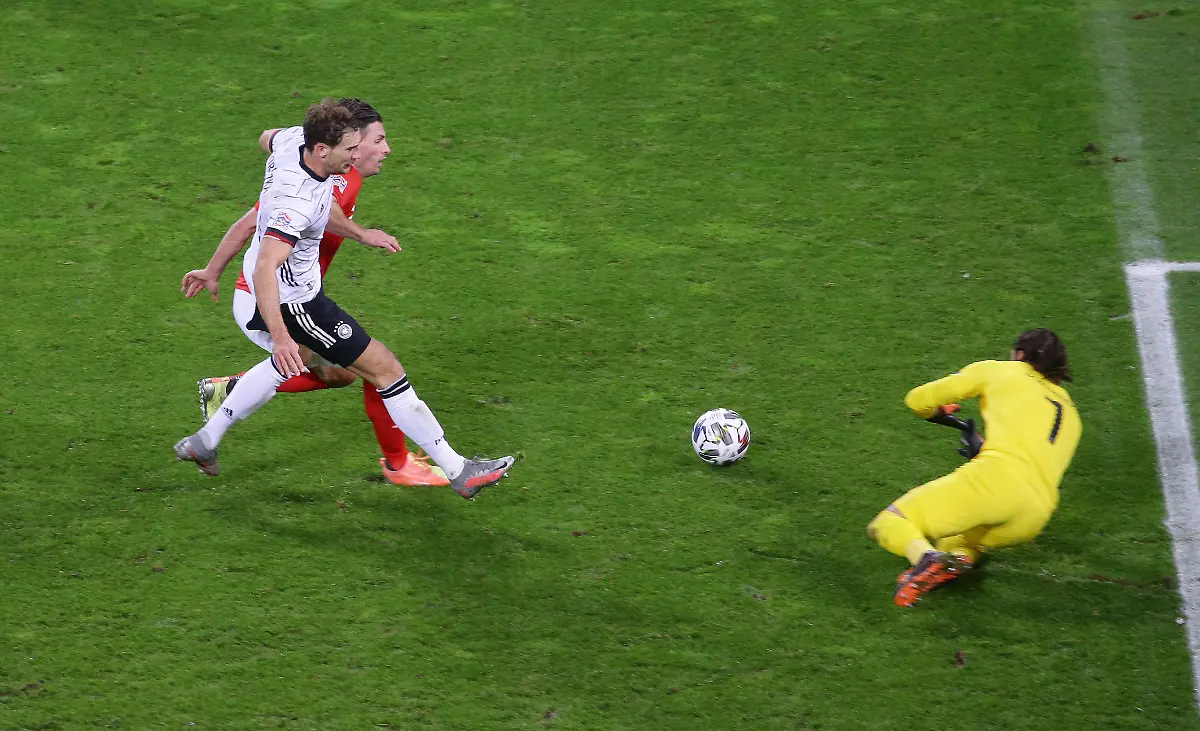 dcb123fbdecb40452b3edc506f1026e8