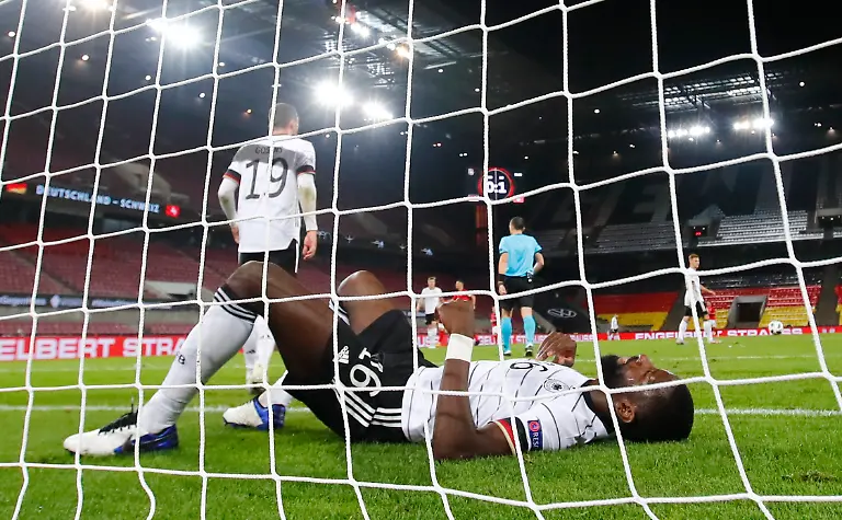 2e3f7aafa67ed23a84410ec323ce8f9b