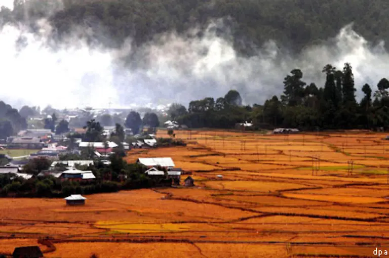 In-Indien-fuehrt-ethnisch-motivierte-Gewalt-zu-der-dortigen-vergessenen-Krise-Aerzte-ohne-Grenzen-nennt-die-nordoestlichen-Bundesstaaten-Assam-und-Manipur