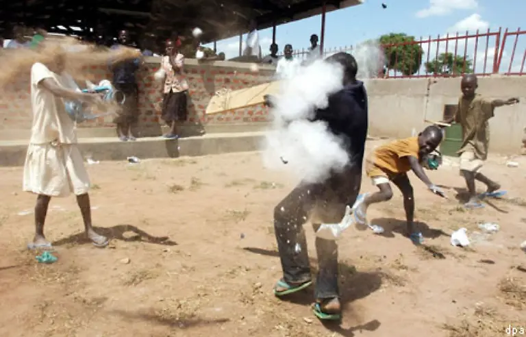 Auch-in-Uganda-sterben-viele-Menschen-an-behandelbaren-Krankheiten-weil-sie-keinen-Zugang-zu-medizinischer-Versorgung-haben