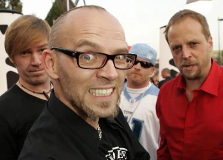 Und-eine-der-ungewoehnlichsten-Waehrend-weisser-Rap-etwa-in-Deutschland-laengst-gang-und-gaebe-ist-bildet-Eminem-in-der-amerikanischen-HipHop-Szene-noch-immer-die-Ausnahme