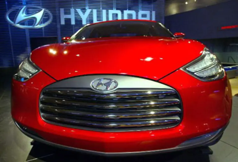 Was-faellt-Ihnen-zu-Detroit-ein-Nun-vielleicht-die-Auto-Show-Die-glitzernde-Welt-PS-starker-Schlitten-ist-so-ziemlich-das-exakte-Gegenteil-der-Welt-in-der-Eminem-mit-buergerlichem-Namen-Marshall-Bruce-Mathers-aufwaechst