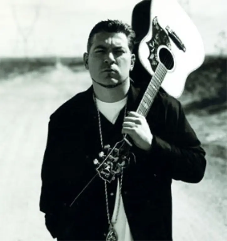 oder-Everlast-sind-vor-ihm-sicher-Der-Streit-mit-dem-Ex-Mitglied-der-Band-House-of-Pain-eskaliert-sogar-so-weit-dass-es-zu-handgreiflichen-Auseinandersetzungen-zwischen-ihm-und-Mitgliedern-von-D12-kommt