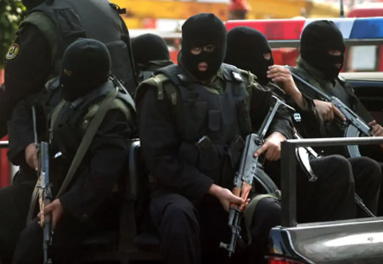 In-Gaza-Stadt-demolierten-rund-zwei-Dutzend-Palaestinenser-das-deutsche-Kulturzentrum-Das-Gebaeude-ist-nun-bis-auf-weiteres-geschlossen-und-wird-scharf-bewacht