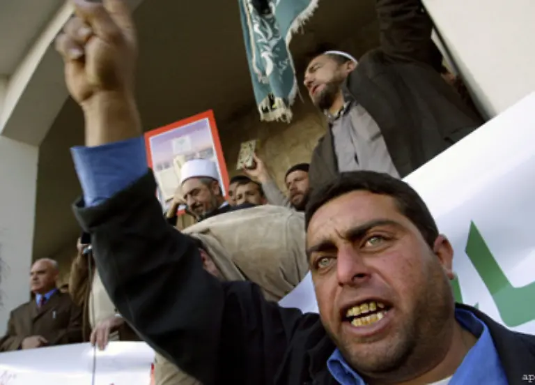 Der-Vorsitzende-der-Bewegung-Scheich-Raid-Salah-forderte-Pressefreiheit-konstruktiv-und-verantwortlich-zu-nutzen