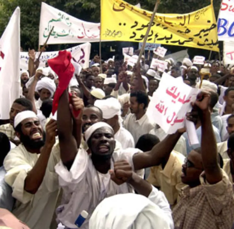 Hunderte-Demonstranten-zogen-durch-Khartum
