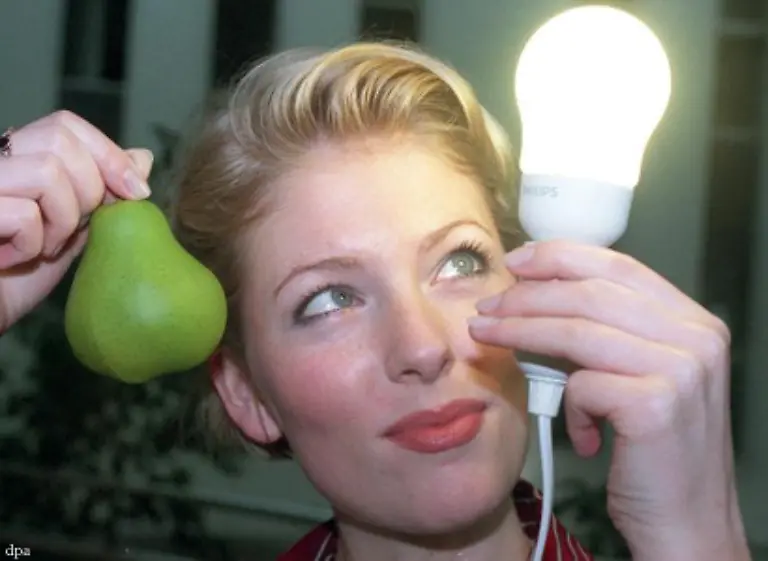 Gleiches-gilt-auch-fuer-Aktion-3-Dreh-eine-Energiesparlampe-rein