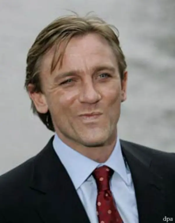 Bei-einer-Begegnung-mit-einem-Stuntman-verlor-007-zwei-Zaehne