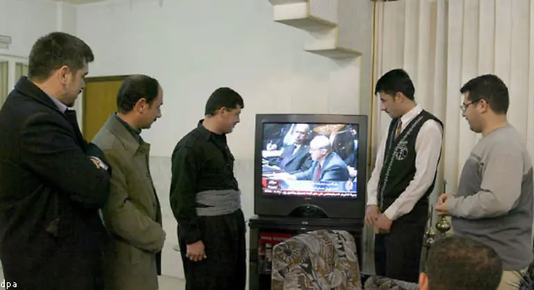 7-Maerz-2003-Chefinspektor-Blix-lobt-die-Fortschritte-die-der-Irak-bei-der-Entwaffnung-macht-Die-begonnene-Zerstoerung-der-Al-Samud-Raketen-sei-eine-substanzielle-Abruestungsmassnahme