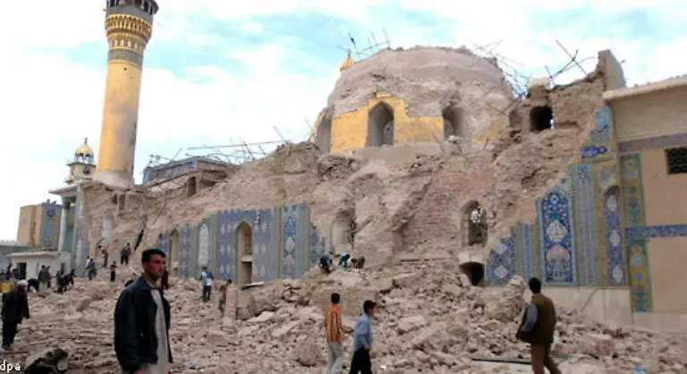 Die-Gewalt-zwischen-den-Anhaengern-islamischer-Glaubensrichtungen-im-Irak-hatte-insbesondere-nach-einem-Anschlag-auf-ein-Heiligtum-der-Schiiten-in-der-Stadt-Samarra-Ende-Februar-zugenommen