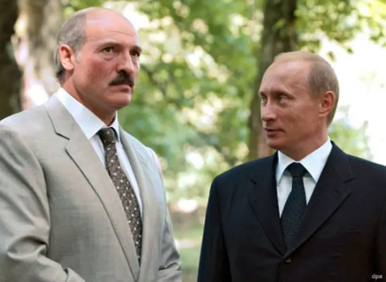 Aber-Putin-ist-dennoch-kein-Lukaschenko-Freund-Er-laesst-die-1996-zwischen-Russland-und-Weissrussland-unterzeichneten-Unionsvertraege-nicht-umsetzen-Fuer-Putin-ist-Lukaschenko-kein-gleichberechtigter-Partner