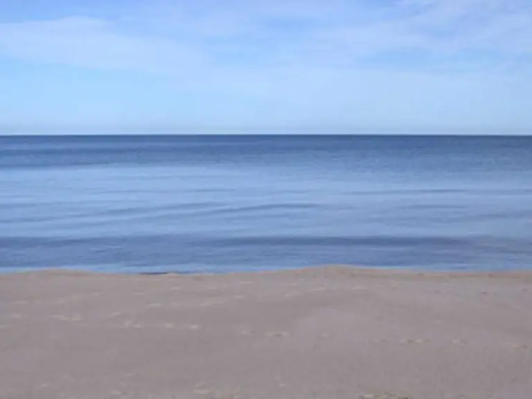 Der-groesste-Suesswassersee-ist-uebrigens-der-Lake-Superior-Mit-einer-Flaeche-von-82-414-km-sup2-ist-er-groesser-als-Tschechien-und-gehoert-zu-den-Great-Lakes-in-Kanada