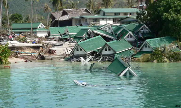 Ueberschwemmungen-und-Flutwellen-sorgen-immer-wieder-dafuer-dass-Menschen-Tiere-und-Pflanzen-ihre-Existenzgrundlage-verlieren