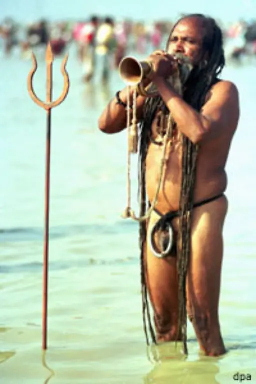 Doch-die-Verschmutzung-von-Indiens-groesstem-Fluss-ist-enorm-Ein-Bad-im-Ganges-ist-fuer-die-Gesundheit-ein-enormes-Risiko