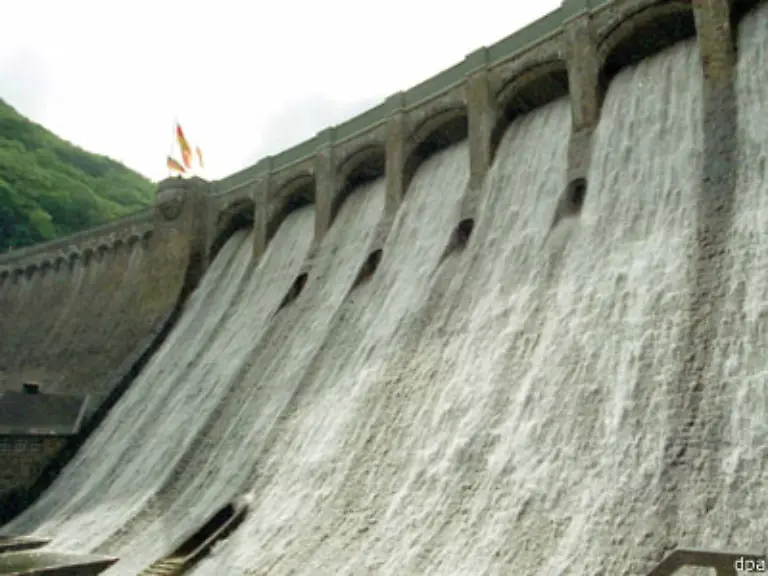 Bei-uns-mangelt-es-zum-Glueck-nicht-an-Wasser-und-wir-nutzen-es-nicht-nur-zur-Energiegewinnung