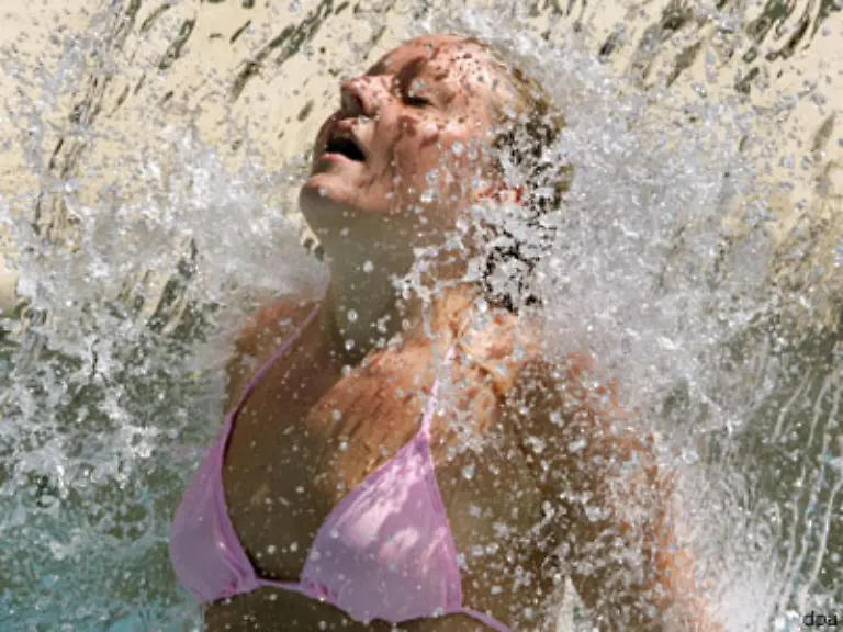 Obwohl-Wasser-uns-als-etwas-Alltaegliches-und-Selbstverstaendliches-erscheint-sollten-wir-nicht-vergessen-welch-hohes-Gut-es-darstellt