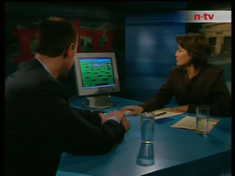 oder-die-Chance-endlich-zu-beweisen-dass-niemand-Friedrich-Merz-beim-Spieleklassiker-Hau-den-Merz-das-Wasser-reichen-kann