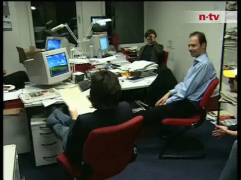 Mit-einem-verlaesslichen-Team-im-Ruecken-kann-sich-auch-Sandra-Maischberger-zuruecklehnen