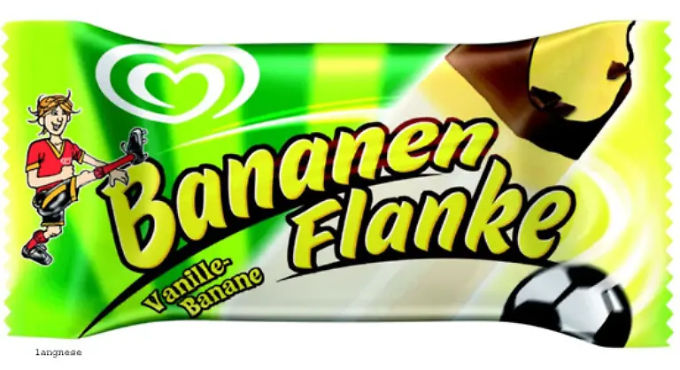 Das-Herz-der-Fussball-Fans-soll-auch-die-Bananenflanke-erobern-Dahinter-verbirgt-sich-cremiges-Vanilleeis-mit-einer-Spitze-Bananeneis