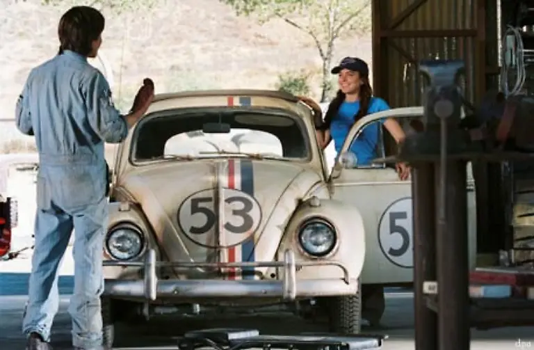 2005-kam-sie-mit-Herbie-Fully-Loaded-150-ein-toller-Kaefer-startet-durch-in-die-Kinos