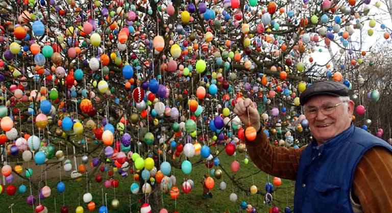 In-jedem-Fall-waren-Eier-zu-Ostern-ein-nahe-liegendes-Symbol