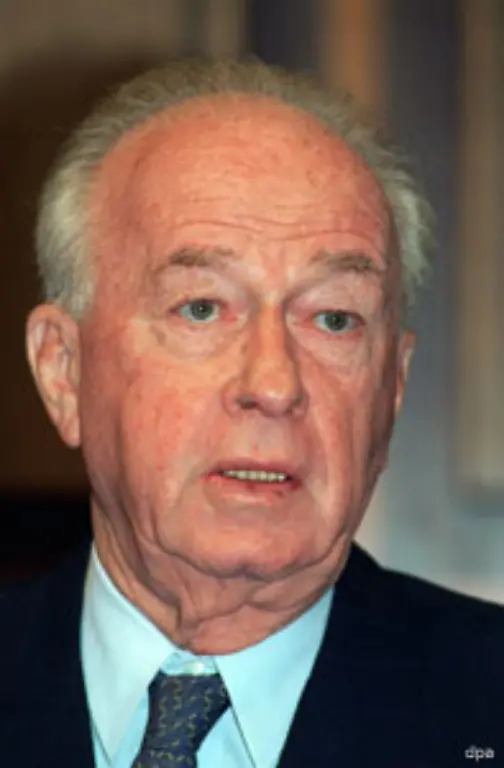 1992-kam-es-in-Israel-erneut-zu-einem-Regierungswechsel-Die-Arbeitspartei-gewann-die-Wahlen-und-Izchak-Rabin-wurde-zum-zweiten-Mal-Ministerpraesident-Nach-dem-Friedensvertrag-mit-Jordanien-wirkte-Rabin-am-Gaza-Jericho-Grundlagenabkommen-mit-den-Palaestinensern-mit
