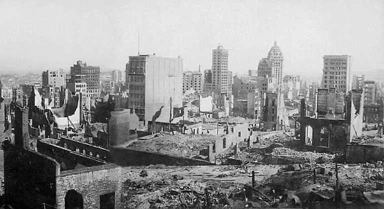 und-verwandelte-San-Francisco-nordwestlich-des-Grabens-gelegen-in-Schutt-und-Asche