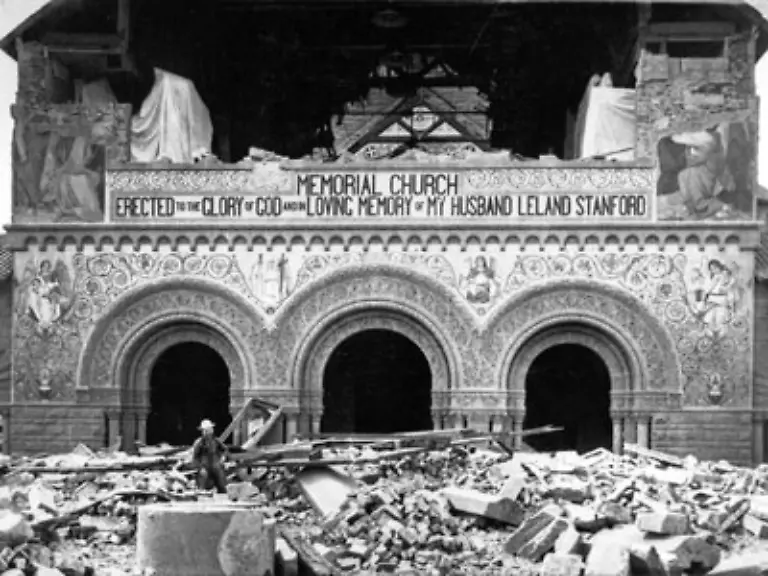 Die-Erschuetterung-erreichte-eine-Staerke-von-7-9-auf-der-Richterskala-Sie-ereignete-sich-morgens-um-5-12-Uhr