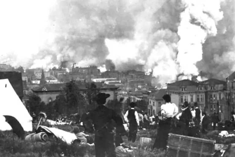 loderten-die-Flammen-von-50-Brandherden