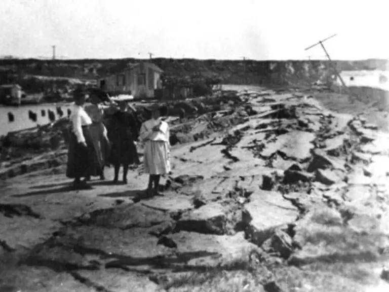 Viele-Menschen-lebten-bis-zu-ein-Jahr-lang-in-den-Huetten