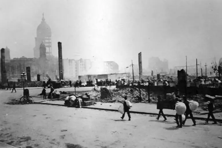 bis-zu-5-000-Tote-fordern-und