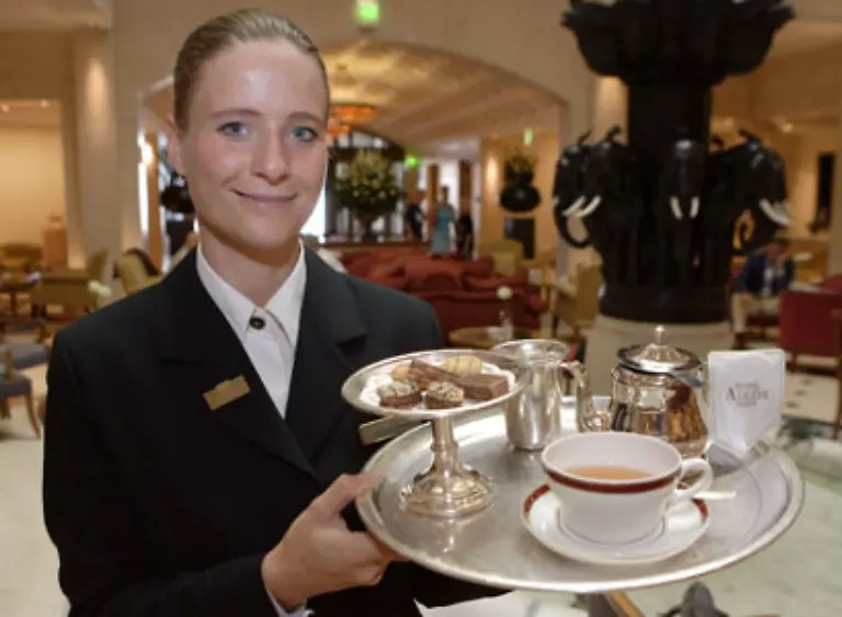 Der-Tradition-des-kaiserlichen-Hotels-erklaert-sich-das-Adlon-Kempinski-bis-heute-verpflichtet