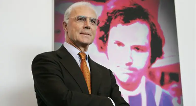 Und-dann-haette-er-Recht-gehabt-Noergelnoergel-meckermecker-ja-gut-ich-mein-aeaeaeh-was-hat-der-Klinsmann-denn-da-schon-wieder-angestellt-was-denkt-der-sich-denn-dabei-ich-haett-s-eh-besser-gewusst-usw