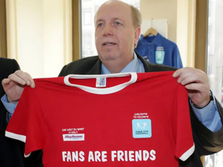 War-ja-nur-ne-Idee-Und-Calli-bringt-es-zum-Schluss-auf-den-Punkt-auch-wenn-es-das-Shirt-in-XXXXL-nicht-gibt-Peace-Leute-Peace-das-ist-das-Wichtigste